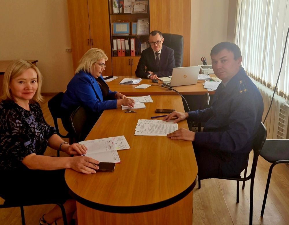 Состоялась встреча с прокурором Мишкинского района